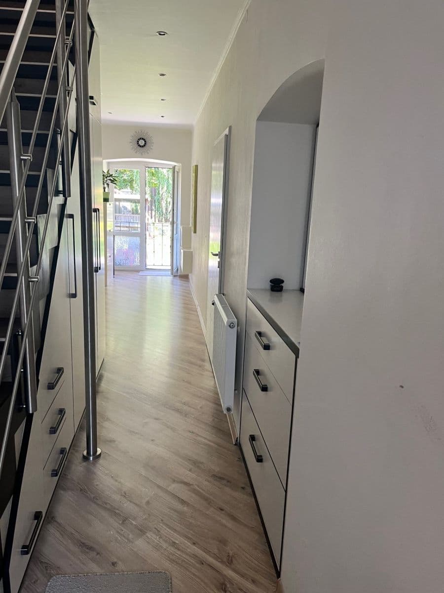 Prenájom bytu 2-izbový 76 m², Schoellerova, Praha, Praha Prenájom bytu 2-izbový 76 m², Schoellerova, Praha, Praha