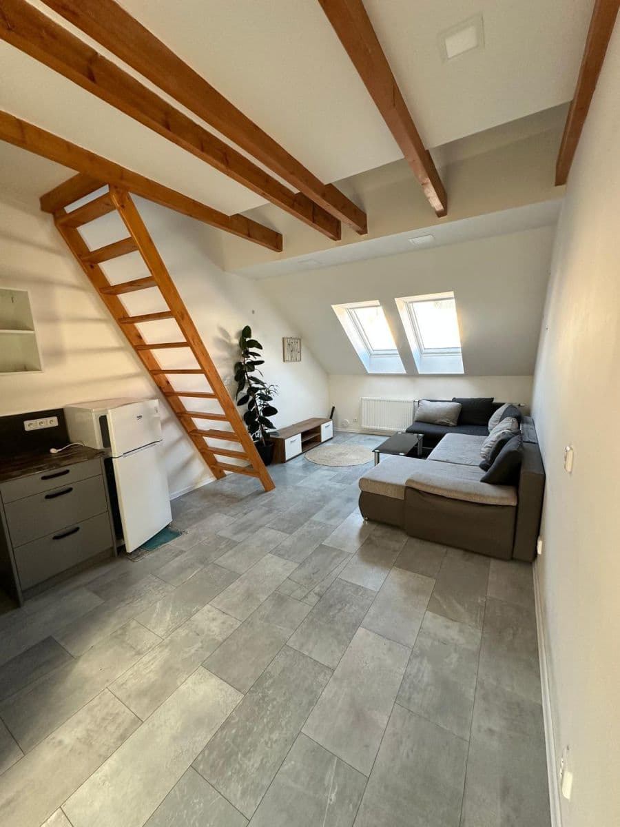 Prenájom bytu 2-izbový 60 m², Komenského, Kladno, Středočeský kraj Prenájom bytu 2-izbový 60 m², Komenského, Kladno, Středočeský kraj