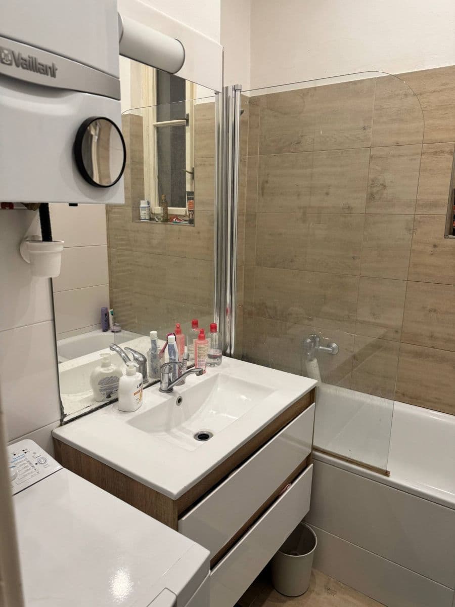 Prenájom bytu 3-izbový 110 m², Milešovská, Praha, Praha Prenájom bytu 3-izbový 110 m², Milešovská, Praha, Praha