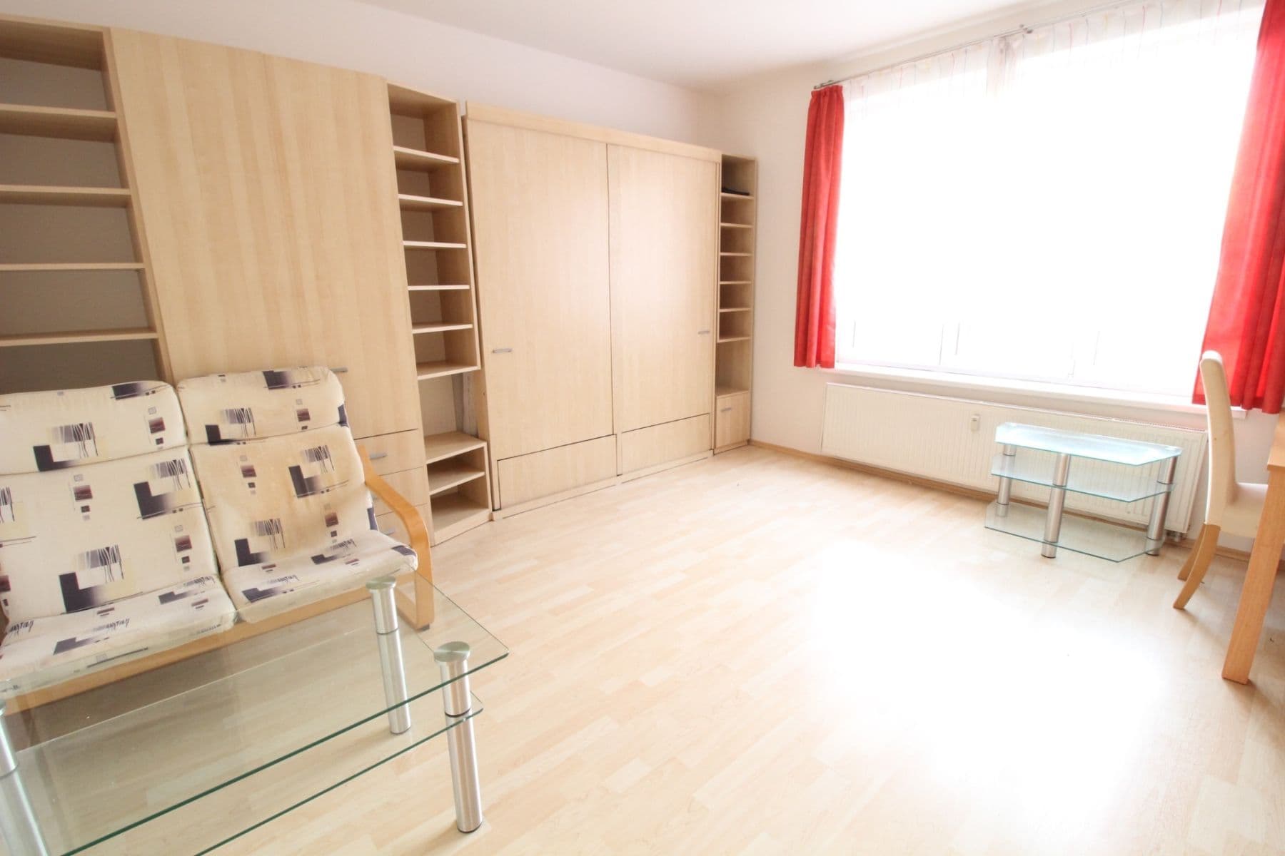 Prenájom bytu 1-izbový 34 m², Mattioliho, Praha, Praha Prenájom bytu 1-izbový 34 m², Mattioliho, Praha, Praha