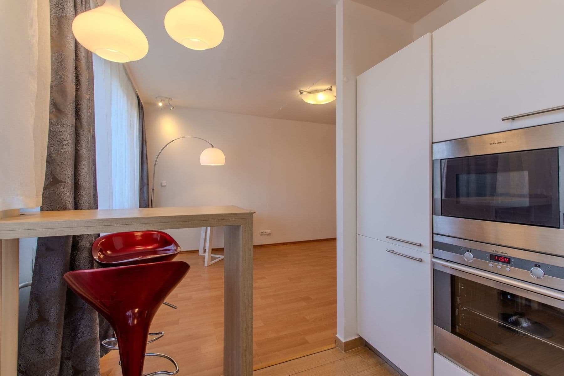 Prenájom bytu 3-izbový 66 m², Košťálkova, Praha, Praha Prenájom bytu 3-izbový 66 m², Košťálkova, Praha, Praha