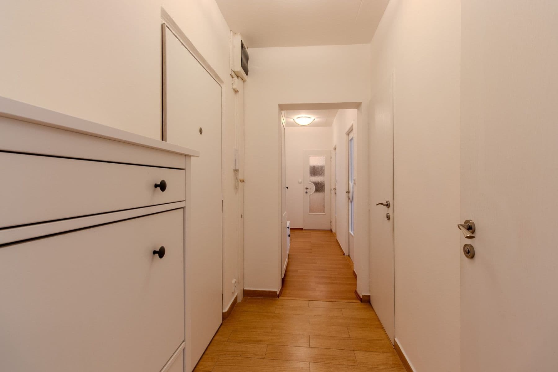 Prenájom bytu 3-izbový 66 m², Košťálkova, Praha, Praha Prenájom bytu 3-izbový 66 m², Košťálkova, Praha, Praha