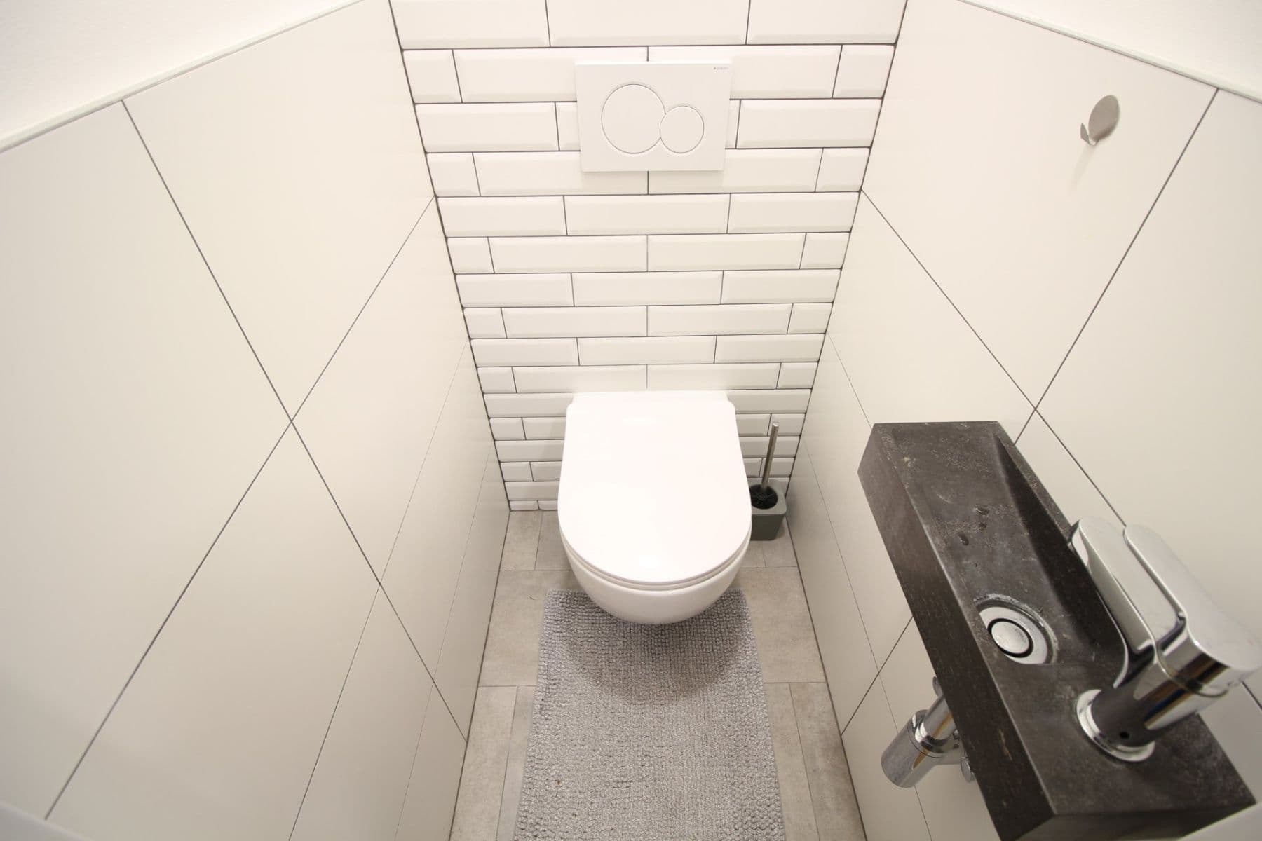 Prenájom bytu 3-izbový 60 m², Kosmonautů, Mělník, Středočeský kraj Prenájom bytu 3-izbový 60 m², Kosmonautů, Mělník, Středočeský kraj