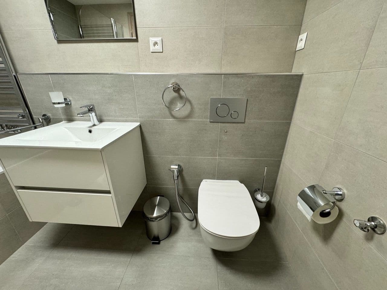 Prenájom bytu 2-izbový 55 m², Kartónová, Plzeň, Plzeňský kraj Prenájom bytu 2-izbový 55 m², Kartónová, Plzeň, Plzeňský kraj