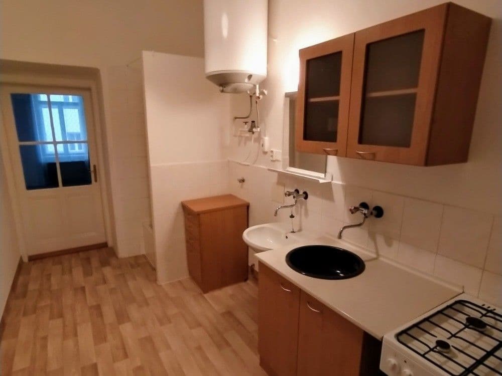 Prenájom bytu 1-izbový 35 m², Hvězdová, Brno, Jihomoravský kraj Prenájom bytu 1-izbový 35 m², Hvězdová, Brno, Jihomoravský kraj