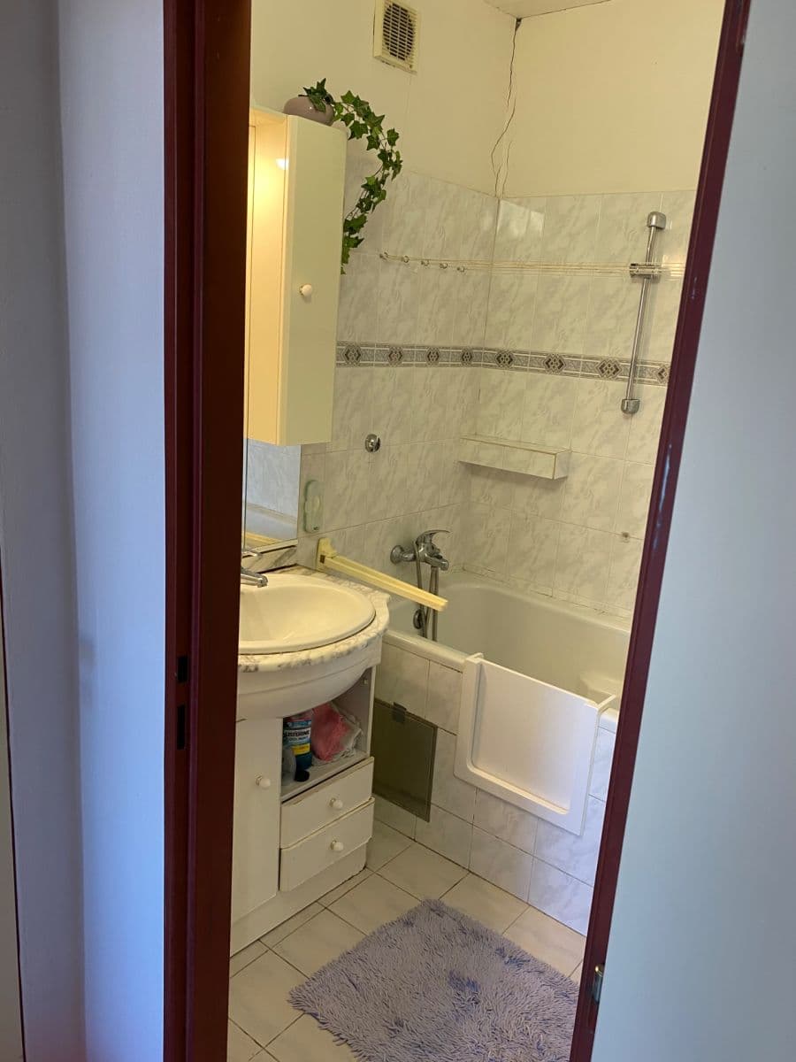 Predaj bytu 3-izbový 68 m², Jetelová, Praha, Praha Predaj bytu 3-izbový 68 m², Jetelová, Praha, Praha