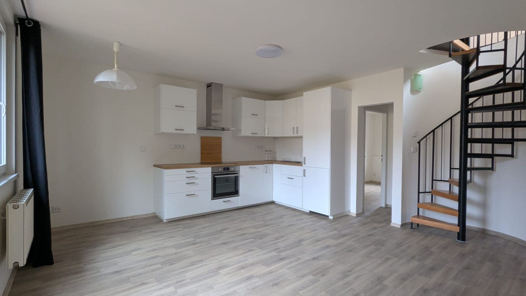 Prenájom bytu 3-izbový 75 m², Na Šmukýřce, Praha, Praha Prenájom bytu 3-izbový 75 m², Na Šmukýřce, Praha, Praha