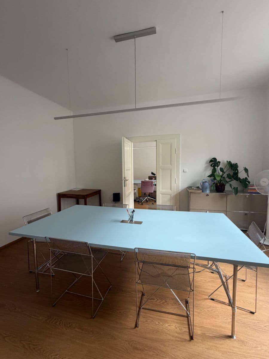 Prenájom kancelárie 80 m², Dejvická, Praha, Praha Prenájom kancelárie 80 m², Dejvická, Praha, Praha