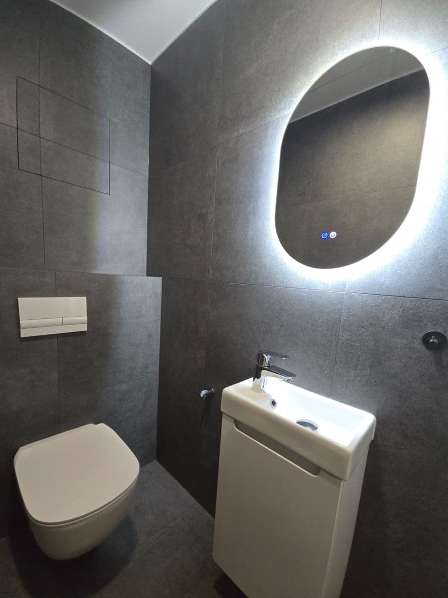 Prenájom bytu 3-izbový 64 m², Fabiánova, Praha, Praha Prenájom bytu 3-izbový 64 m², Fabiánova, Praha, Praha