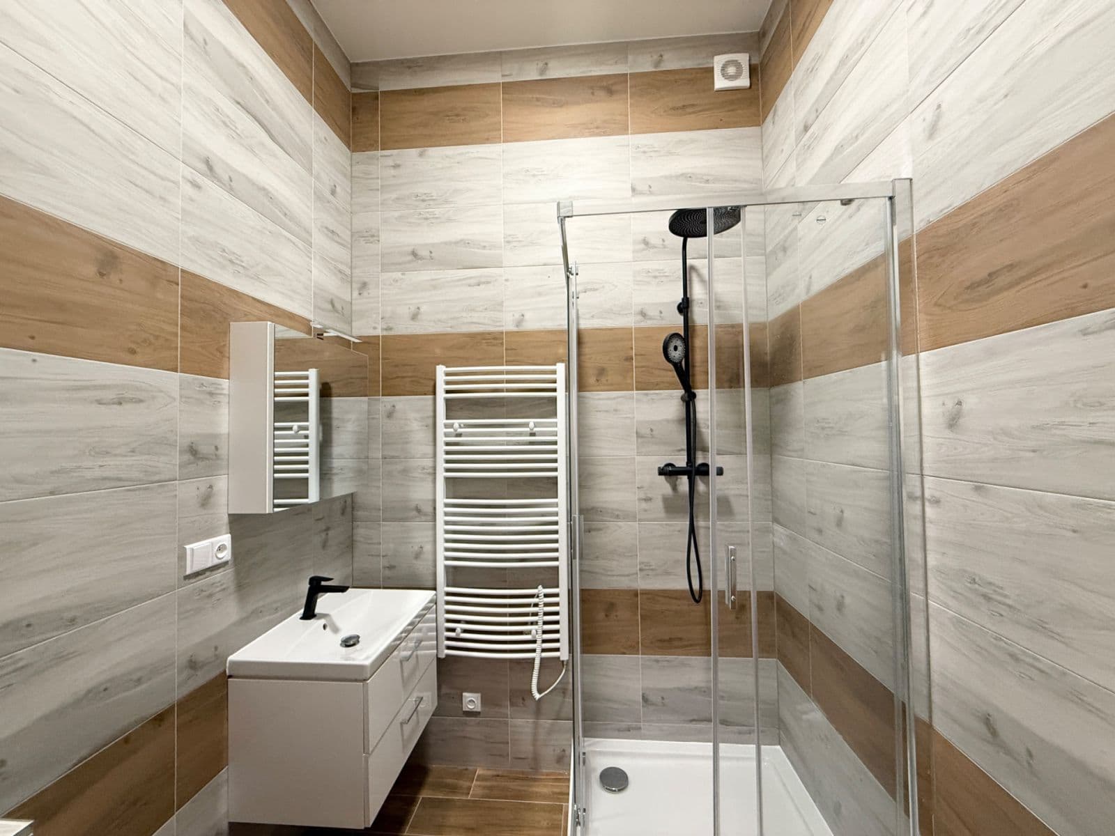 Predaj bytu 2-izbový 81 m², Ježkova, Praha, Praha Predaj bytu 2-izbový 81 m², Ježkova, Praha, Praha