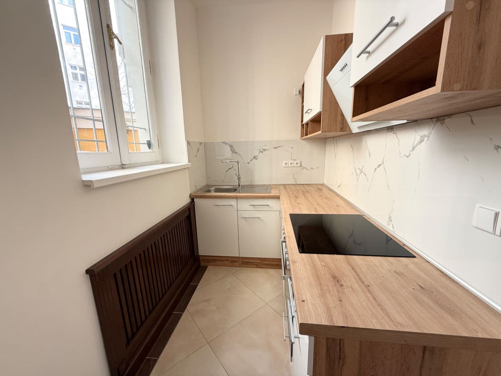 Predaj bytu 2-izbový 81 m², Ježkova, Praha, Praha Predaj bytu 2-izbový 81 m², Ježkova, Praha, Praha