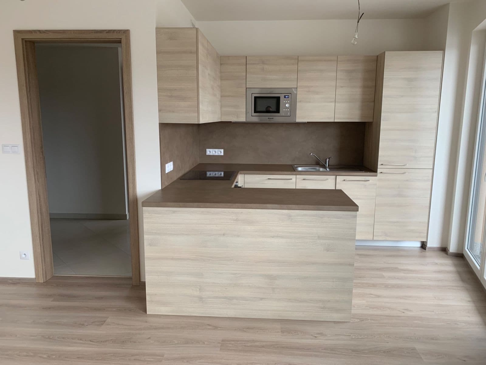 Prenájom bytu 2-izbový 60 m², Kramperova, Praha, Praha Prenájom bytu 2-izbový 60 m², Kramperova, Praha, Praha