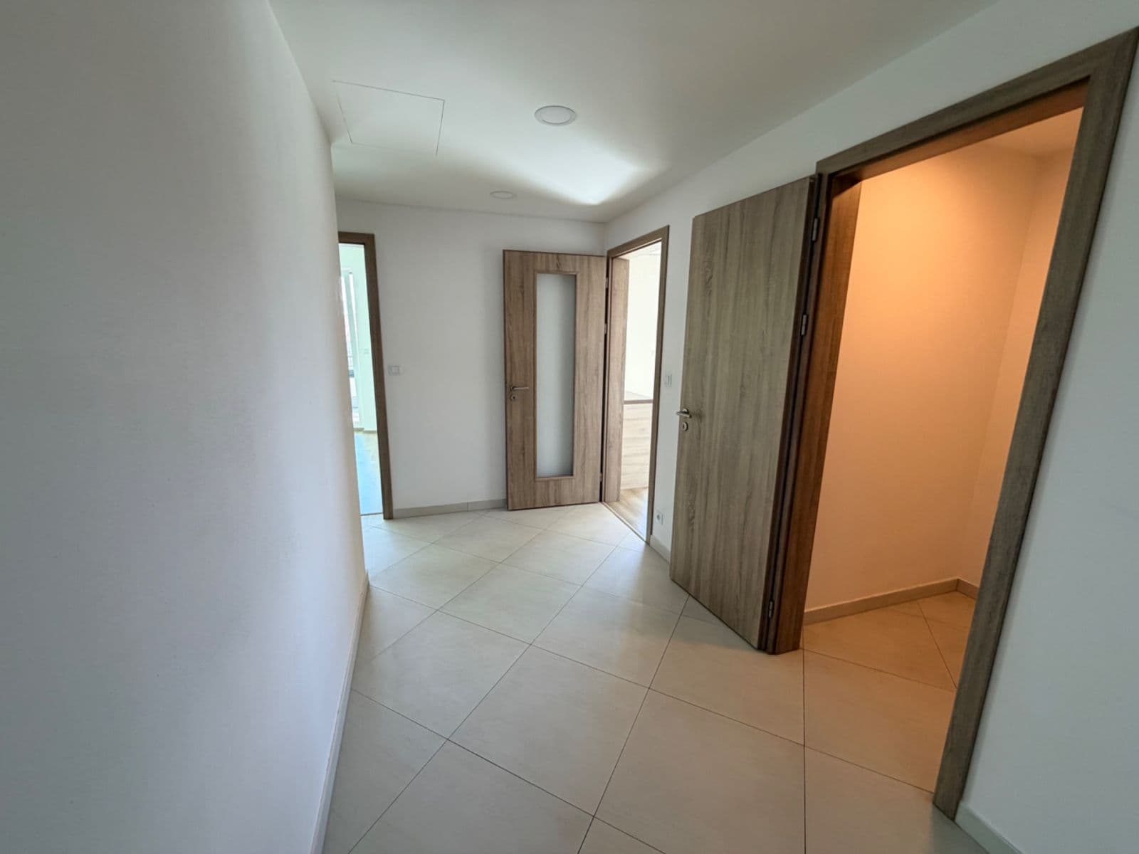 Prenájom bytu 2-izbový 60 m², Kramperova, Praha, Praha Prenájom bytu 2-izbový 60 m², Kramperova, Praha, Praha