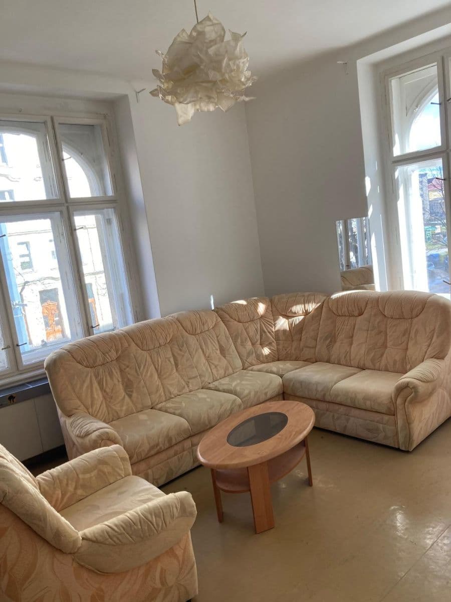 Prenájom bytu 3-izbový 75 m², Moskevská, Praha, Praha Prenájom bytu 3-izbový 75 m², Moskevská, Praha, Praha