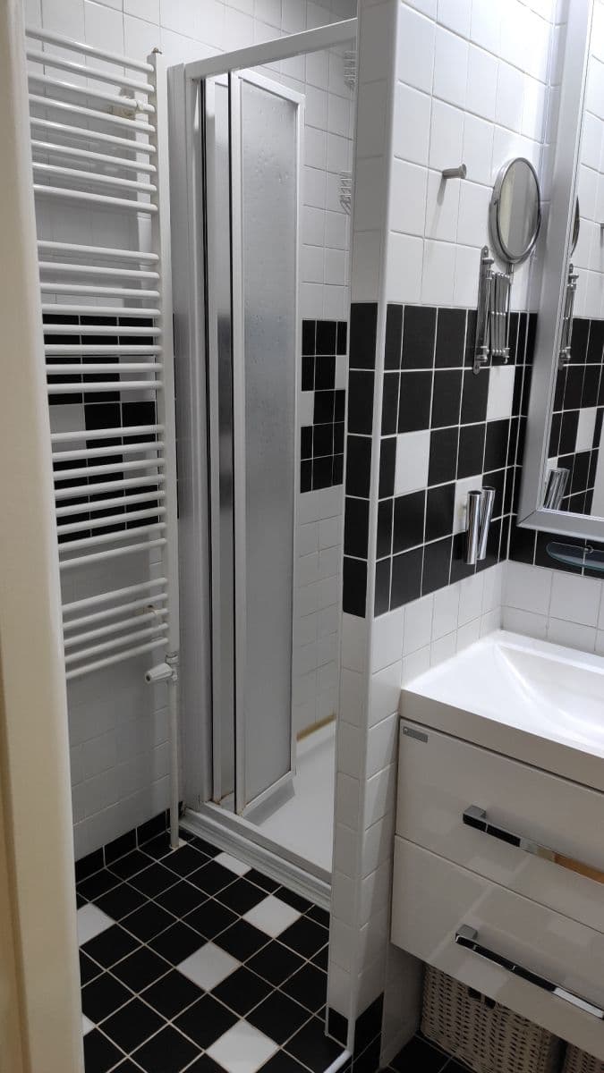 Prenájom bytu 2-izbový 46 m², Rajmonova, Praha, Praha Prenájom bytu 2-izbový 46 m², Rajmonova, Praha, Praha