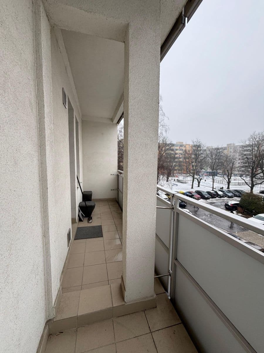 Prenájom bytu 3-izbový 63 m², Sputniková, Ružinov, Bratislavský kraj Prenájom bytu 3-izbový 63 m², Sputniková, Ružinov, Bratislavský kraj