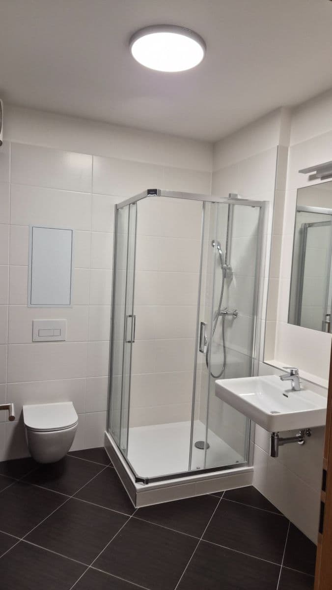 Prenájom bytu 1-izbový 38 m², Nádražní, Kralupy nad Vltavou, Středočeský kraj Prenájom bytu 1-izbový 38 m², Nádražní, Kralupy nad Vltavou, Středočeský kraj