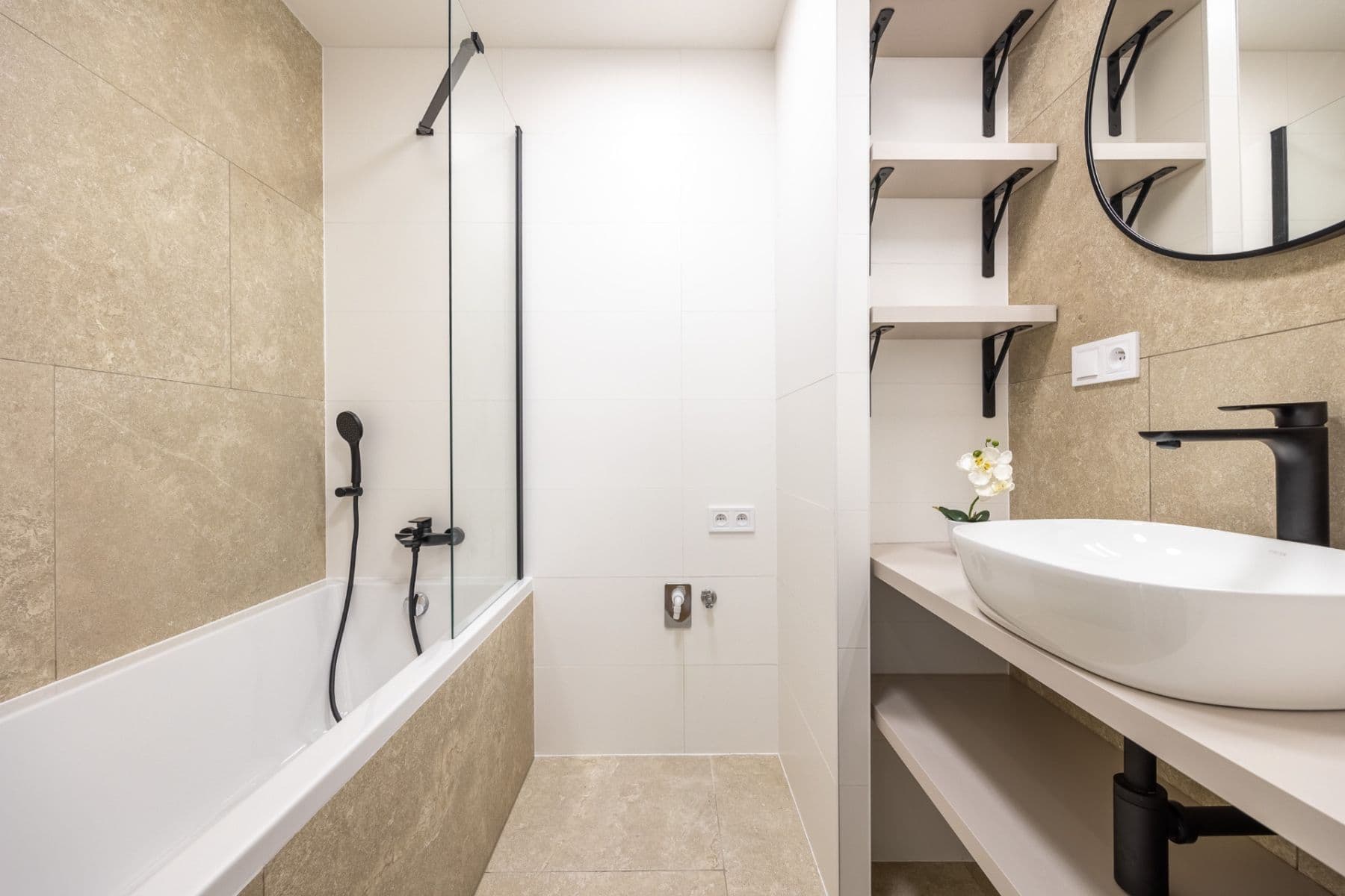 Predaj bytu 3-izbový 79 m², Rembrandtova, Praha, Praha Predaj bytu 3-izbový 79 m², Rembrandtova, Praha, Praha