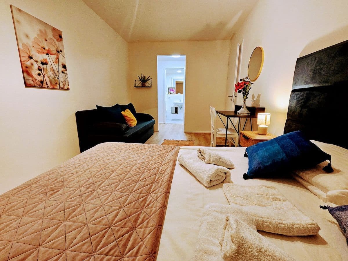 Prenájom bytu 55 m², Čenětická a, Praha, Praha Prenájom bytu 55 m², Čenětická a, Praha, Praha