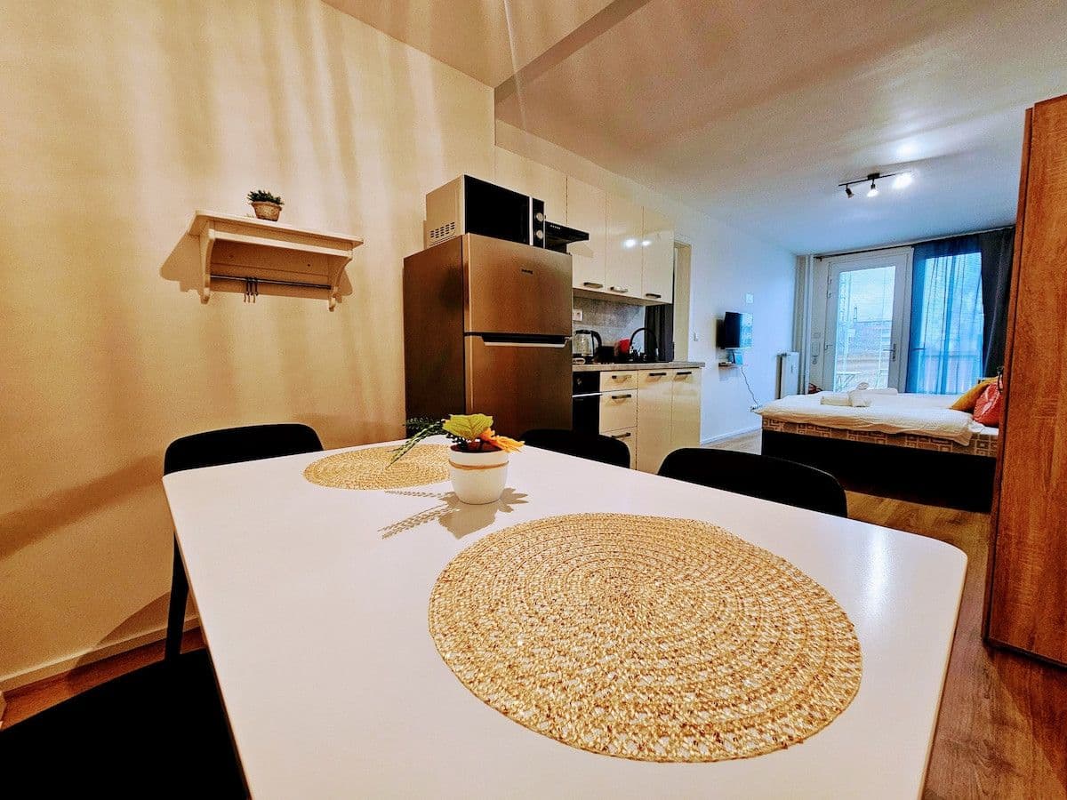 Prenájom bytu 55 m², Čenětická a, Praha, Praha Prenájom bytu 55 m², Čenětická a, Praha, Praha