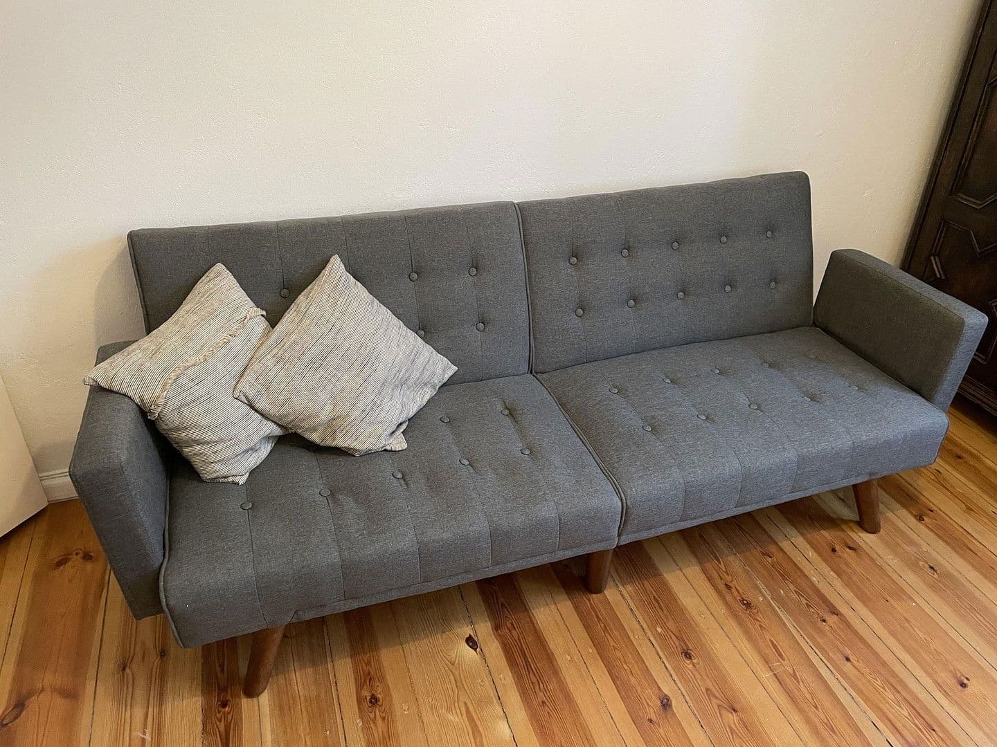 Prenájom bytu 2-izbový 71 m², Südwestkorso 56, Berlin, Berlín Prenájom bytu 2-izbový 71 m², Südwestkorso 56, Berlin, Berlín