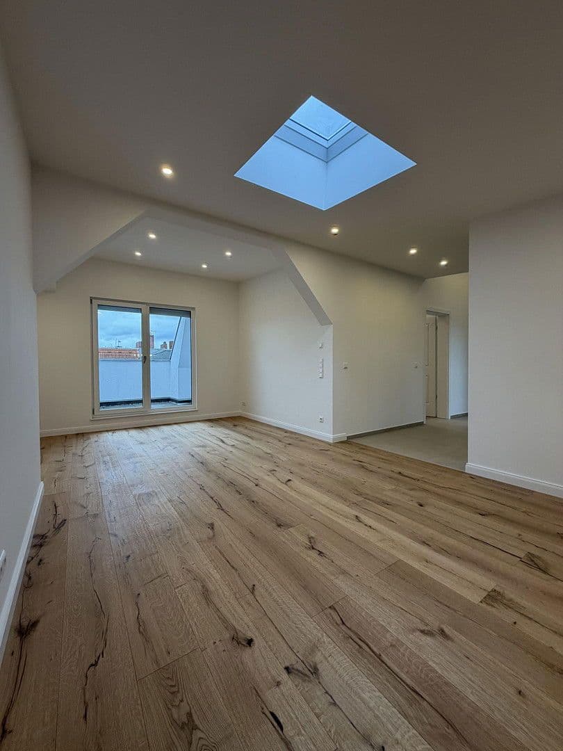 Prenájom bytu 3-izbový 80 m², Ebersstraße 58, Berlin, Berlín Prenájom bytu 3-izbový 80 m², Ebersstraße 58, Berlin, Berlín