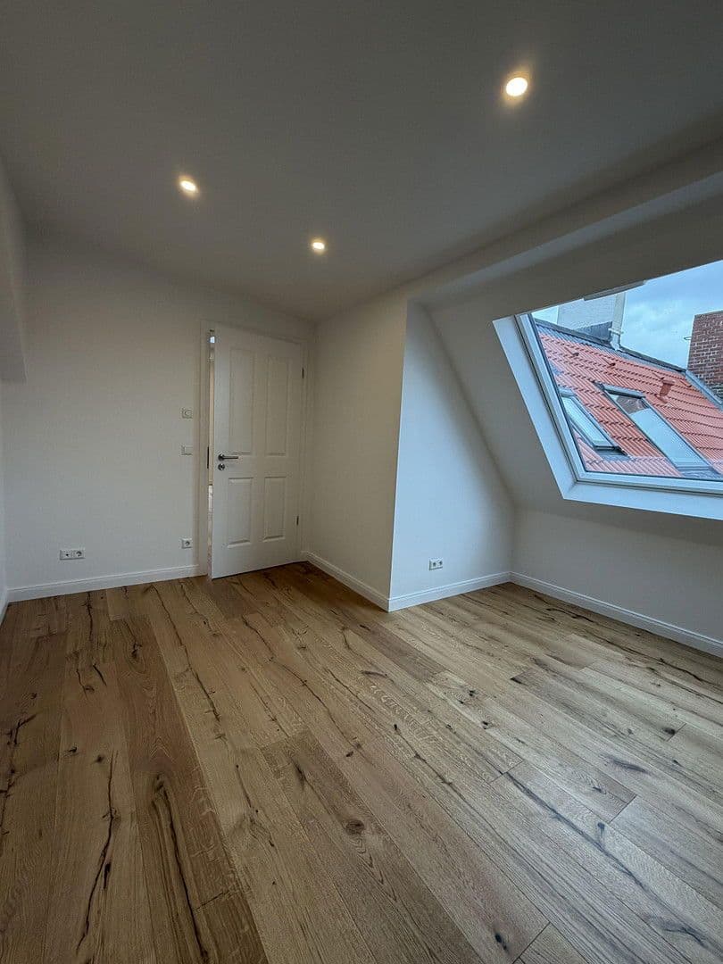 Prenájom bytu 3-izbový 80 m², Ebersstraße 58, Berlin, Berlín Prenájom bytu 3-izbový 80 m², Ebersstraße 58, Berlin, Berlín