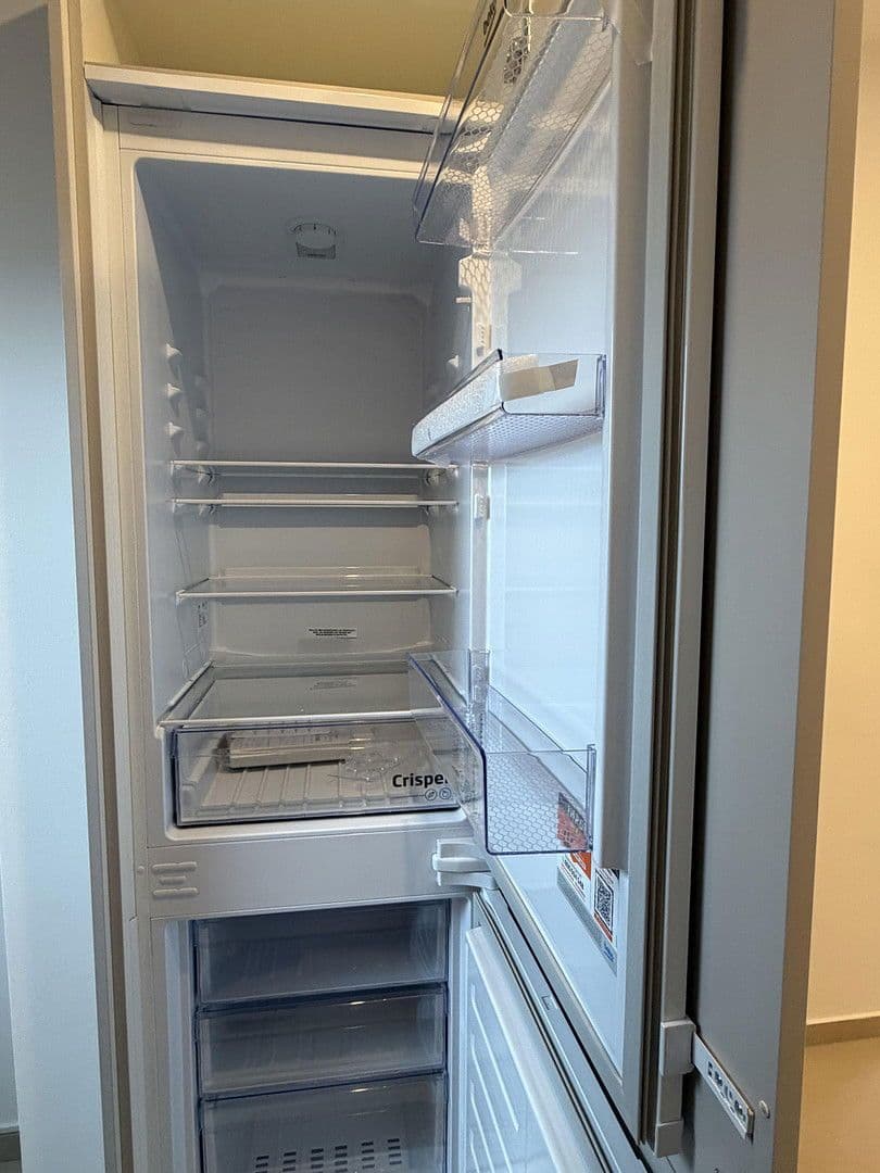 Prenájom bytu 3-izbový 80 m², Ebersstraße 58, Berlin, Berlín Prenájom bytu 3-izbový 80 m², Ebersstraße 58, Berlin, Berlín