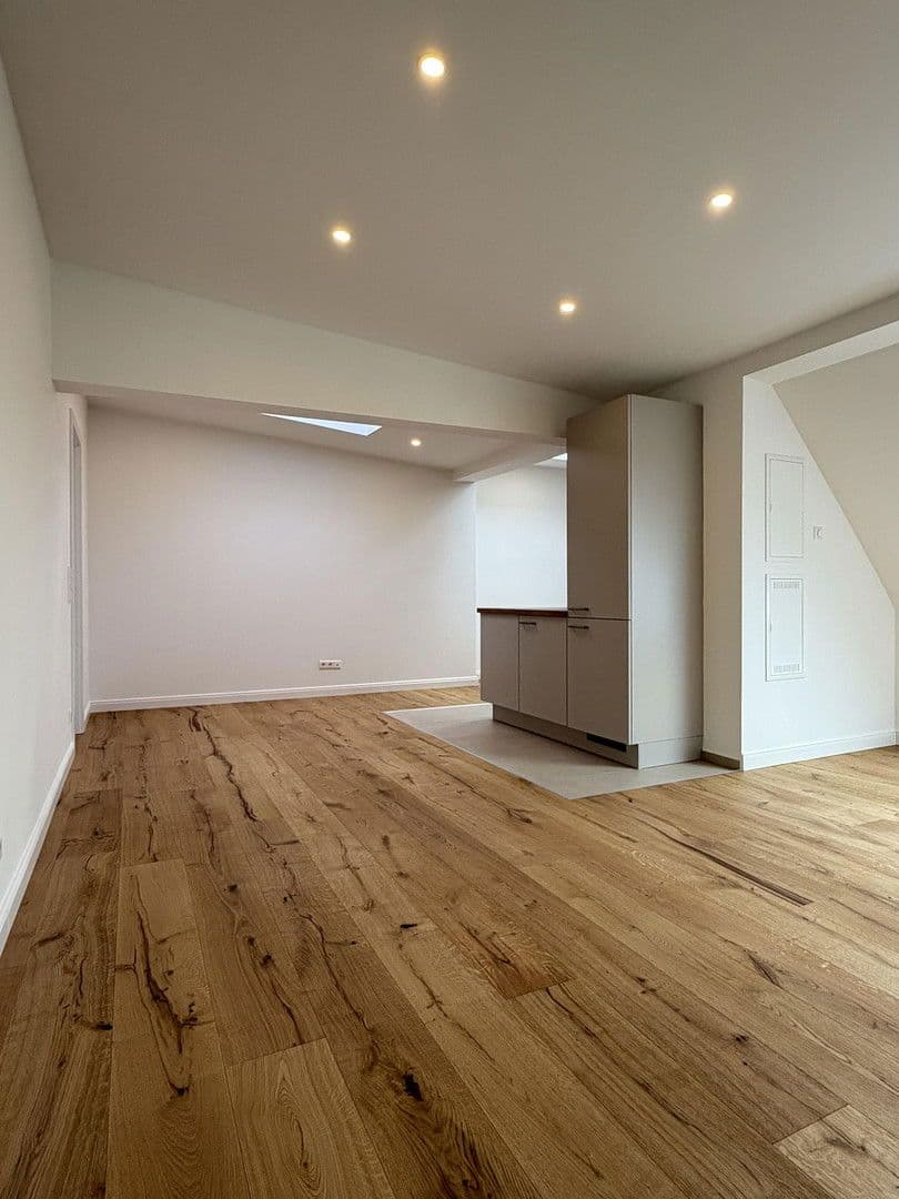 Prenájom bytu 3-izbový 70 m², Ebersstraße 58, Berlin, Berlín Prenájom bytu 3-izbový 70 m², Ebersstraße 58, Berlin, Berlín