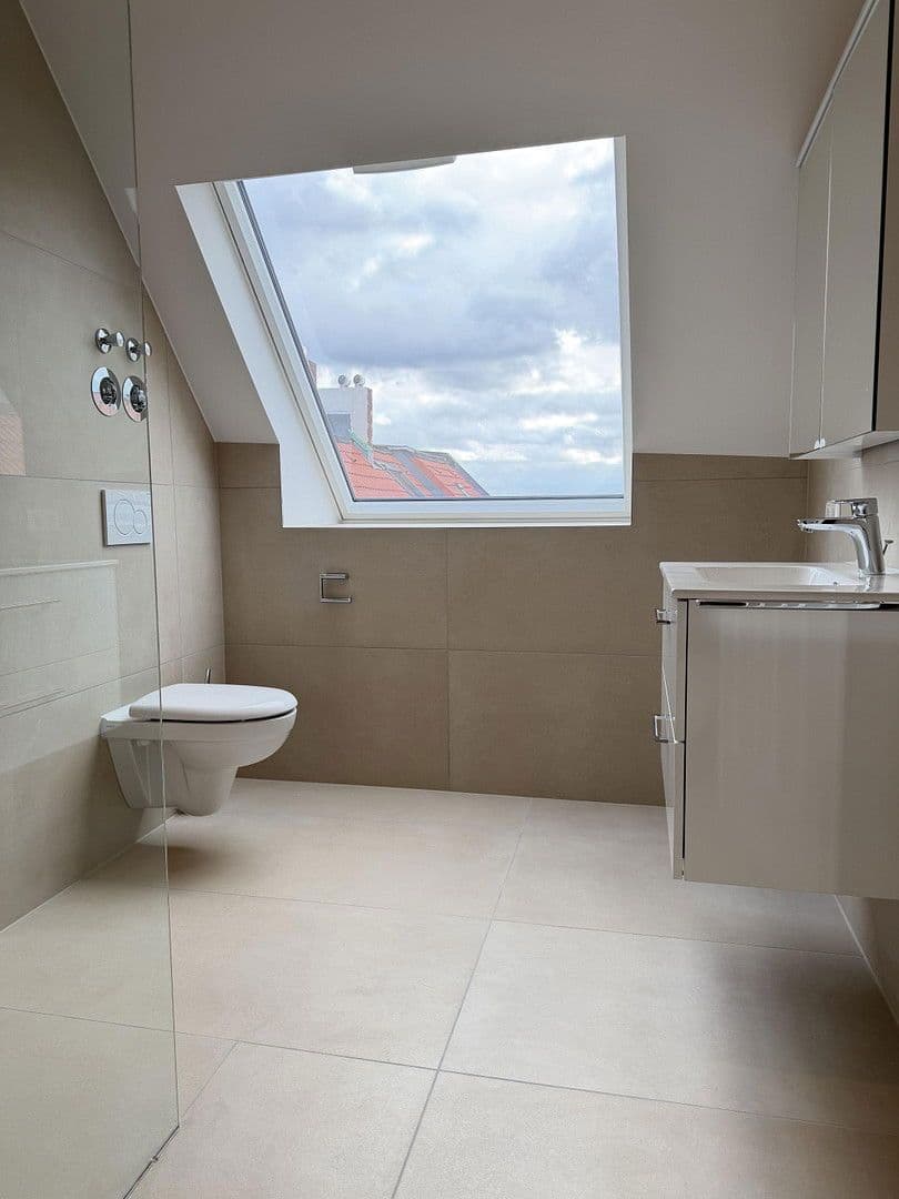 Prenájom bytu 3-izbový 70 m², Ebersstraße 58, Berlin, Berlín Prenájom bytu 3-izbový 70 m², Ebersstraße 58, Berlin, Berlín