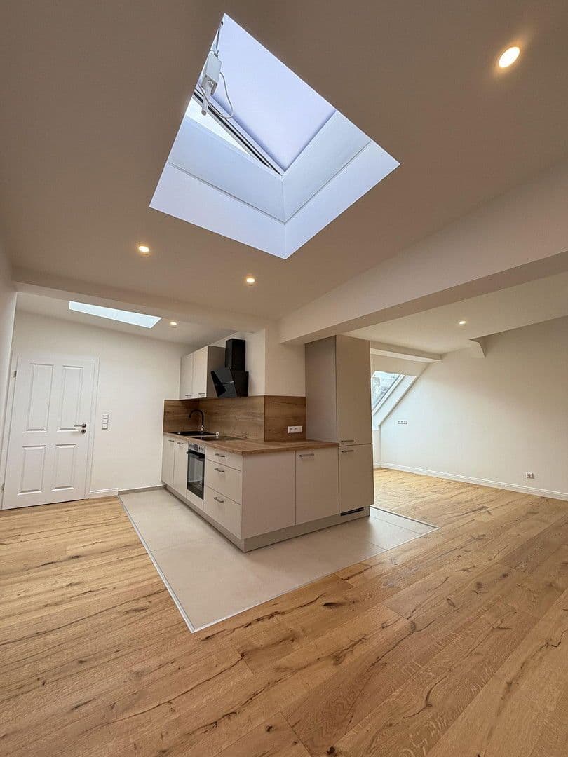 Prenájom bytu 3-izbový 70 m², Ebersstraße 58, Berlin, Berlín Prenájom bytu 3-izbový 70 m², Ebersstraße 58, Berlin, Berlín