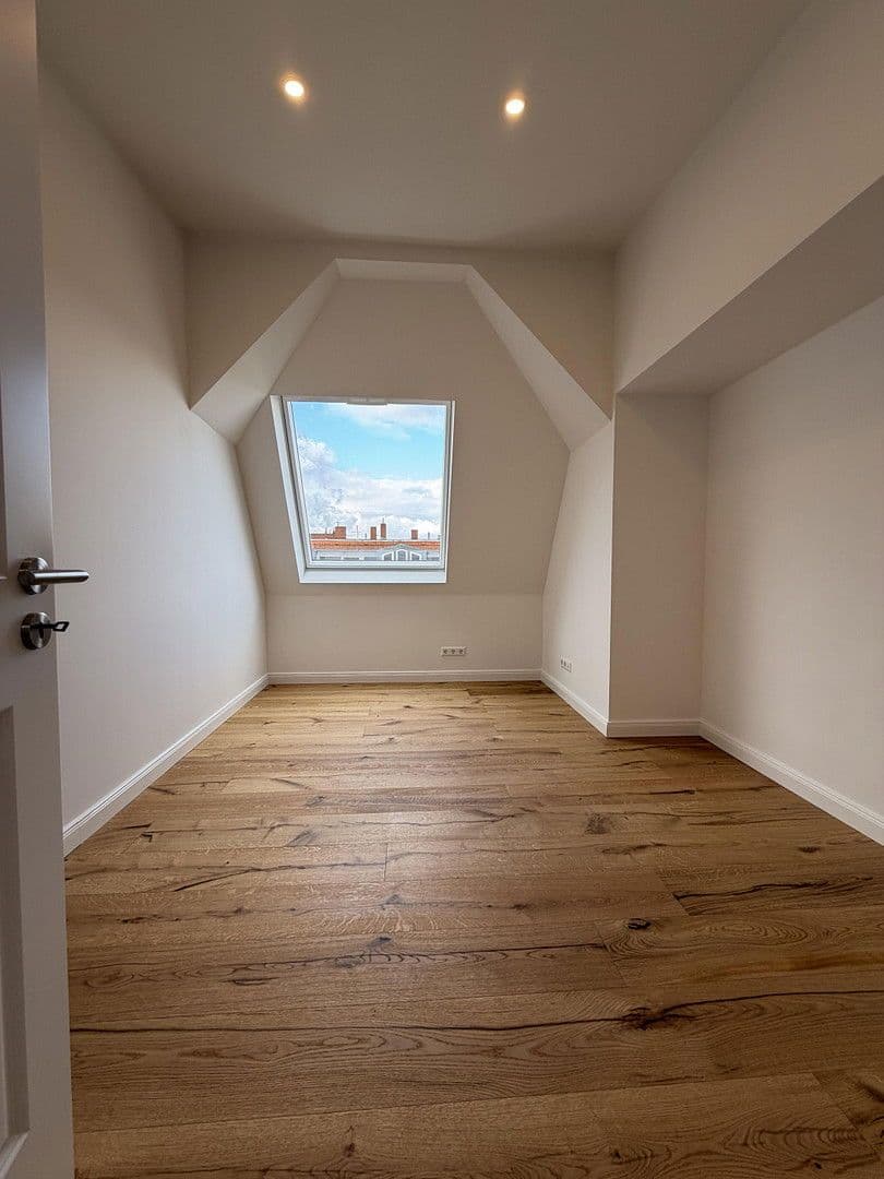 Prenájom bytu 3-izbový 70 m², Ebersstraße 58, Berlin, Berlín Prenájom bytu 3-izbový 70 m², Ebersstraße 58, Berlin, Berlín