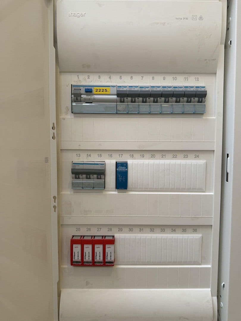 Prenájom bytu 3-izbový 75 m², Ebersstraße 58, Berlin, Berlín Prenájom bytu 3-izbový 75 m², Ebersstraße 58, Berlin, Berlín