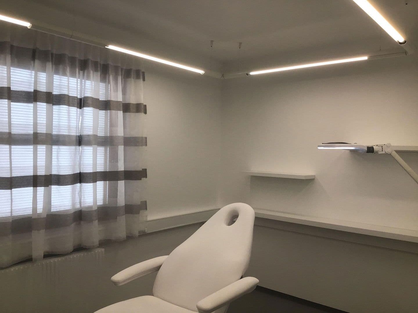 Predaj domu 100 m², pozemek 578 m², Neusiedl am See, Burgenland Predaj domu 100 m², pozemek 578 m², Neusiedl am See, Burgenland