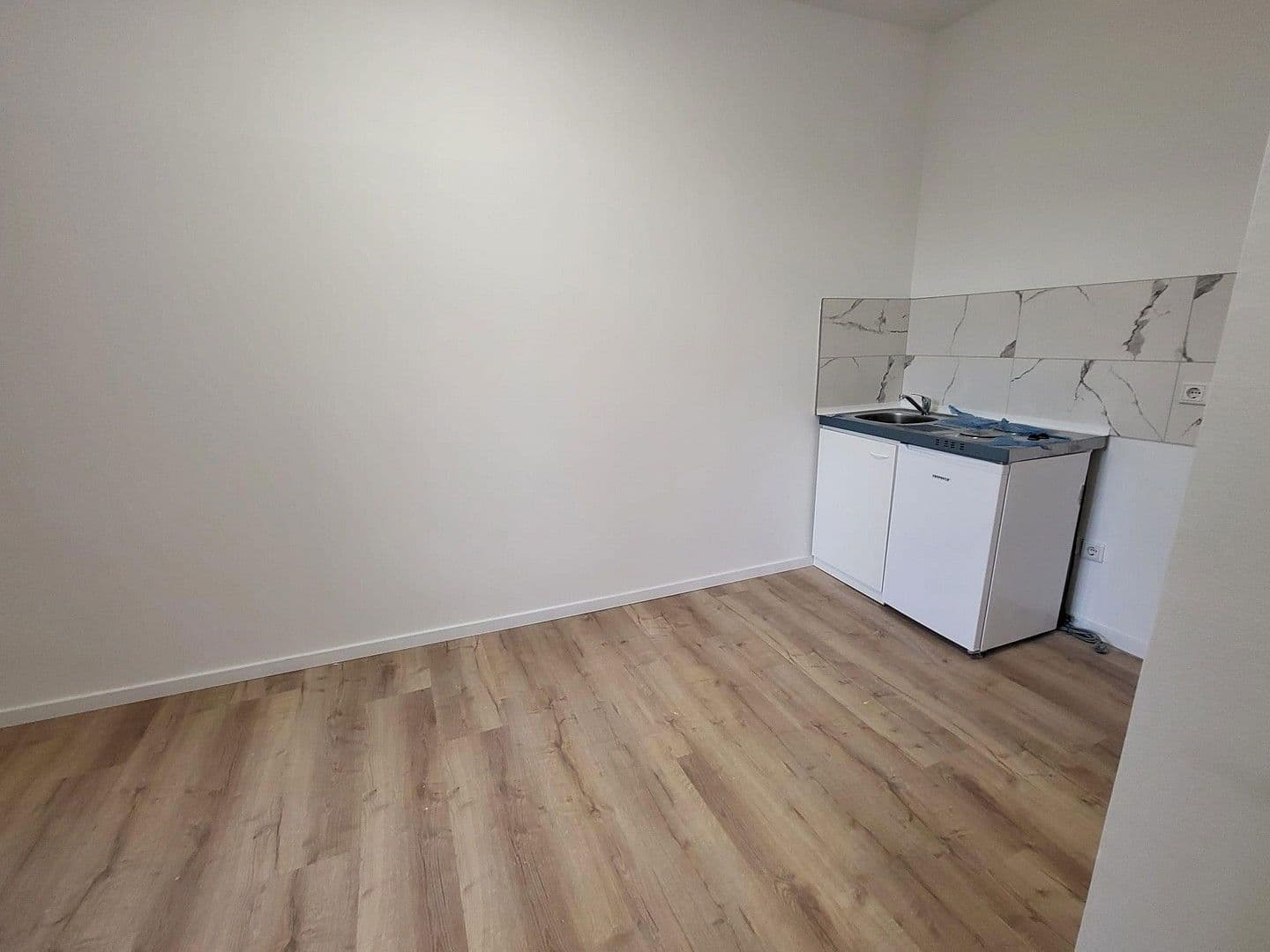 Prenájom bytu 2-izbový 26 m², Köln, Severné Porýnie - Westfálsko Prenájom bytu 2-izbový 26 m², Köln, Severné Porýnie - Westfálsko