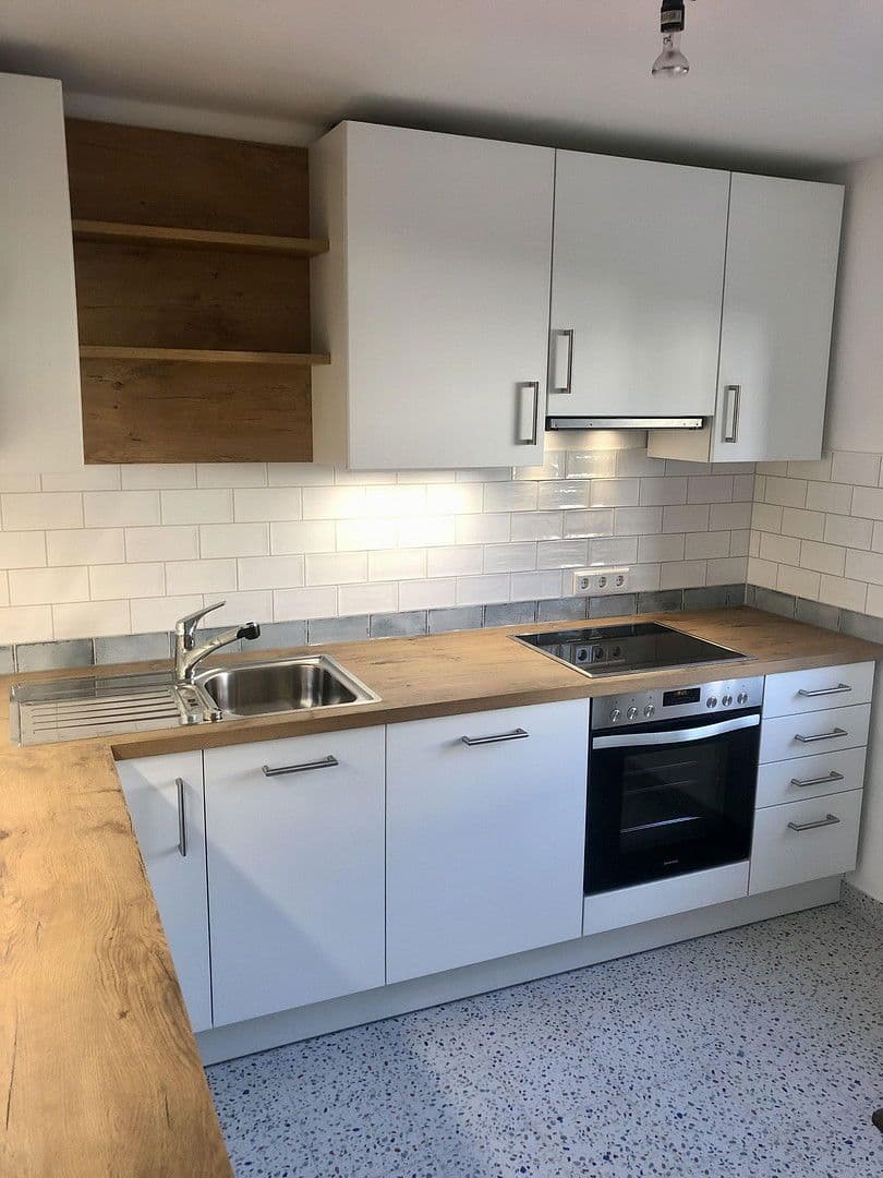 Prenájom bytu 3-izbový 75 m², Landshut, Bavorsko Prenájom bytu 3-izbový 75 m², Landshut, Bavorsko