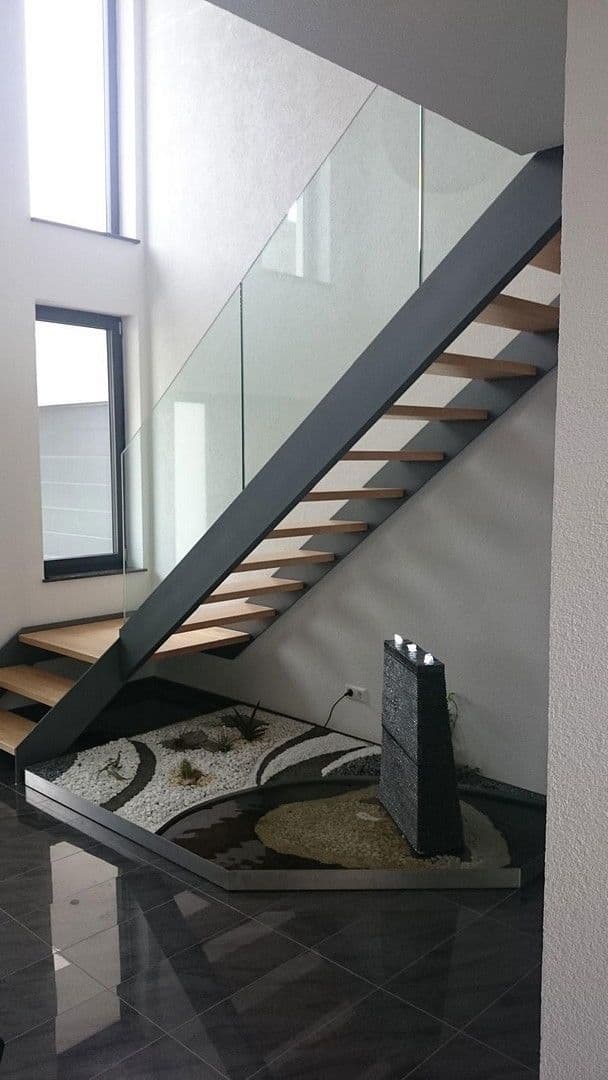 Predaj domu 220 m², pozemek 600 m², Kleines Wiesental, Bádensko-Wurttembersko Predaj domu 220 m², pozemek 600 m², Kleines Wiesental, Bádensko-Wurttembersko