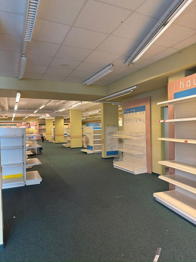 Prenájom nebytového priestoru 650 m², Am Kronengarten 1-7, Hilden, Severné Porýnie - Westfálsko Prenájom nebytového priestoru 650 m², Am Kronengarten 1-7, Hilden, Severné Porýnie - Westfálsko