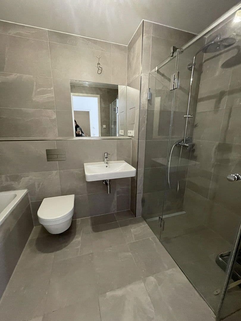 Prenájom bytu 2-izbový 54 m², Wilhelm-Caspar-Wegely-Platz 4, Berlin, Berlín Prenájom bytu 2-izbový 54 m², Wilhelm-Caspar-Wegely-Platz 4, Berlin, Berlín