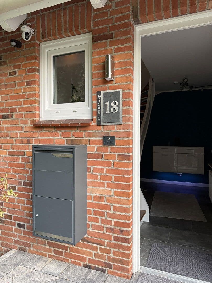 Predaj domu 125 m², pozemek 718 m², Neumünster, Šlezvicko-Holštajnsko Predaj domu 125 m², pozemek 718 m², Neumünster, Šlezvicko-Holštajnsko