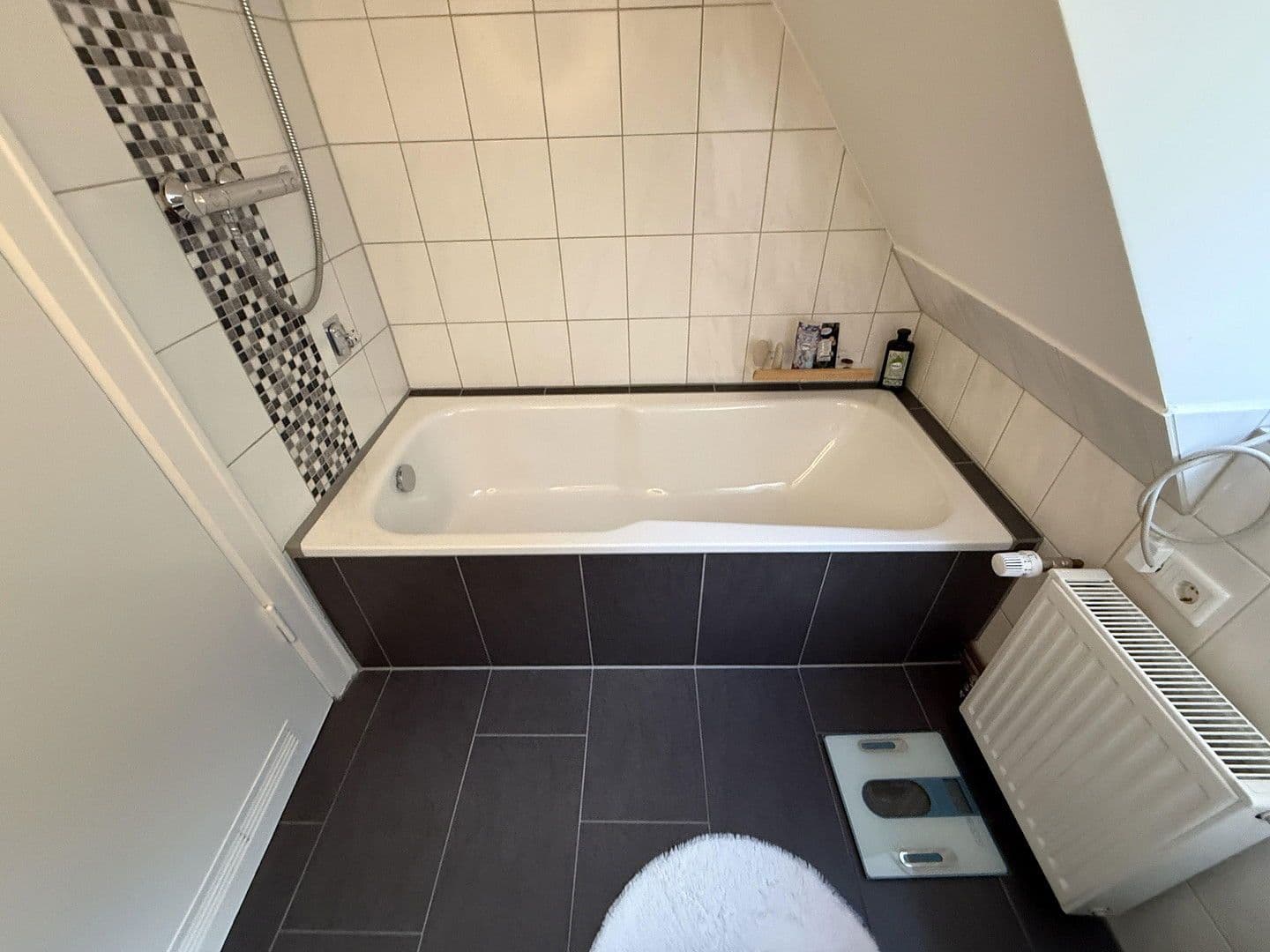 Predaj domu 125 m², pozemek 718 m², Neumünster, Šlezvicko-Holštajnsko Predaj domu 125 m², pozemek 718 m², Neumünster, Šlezvicko-Holštajnsko