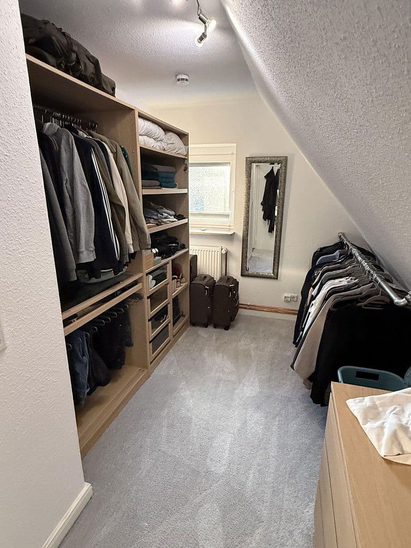 Predaj domu 125 m², pozemek 718 m², Neumünster, Šlezvicko-Holštajnsko Predaj domu 125 m², pozemek 718 m², Neumünster, Šlezvicko-Holštajnsko