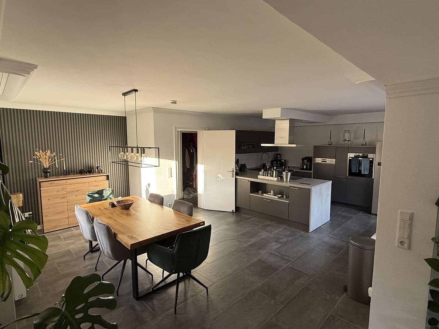 Predaj domu 125 m², pozemek 718 m², Neumünster, Šlezvicko-Holštajnsko Predaj domu 125 m², pozemek 718 m², Neumünster, Šlezvicko-Holštajnsko