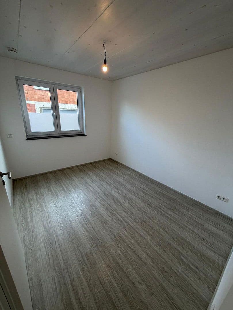 Predaj bytu 3-izbový 90 m², Biebesheim am Rhein, Hesensko Predaj bytu 3-izbový 90 m², Biebesheim am Rhein, Hesensko