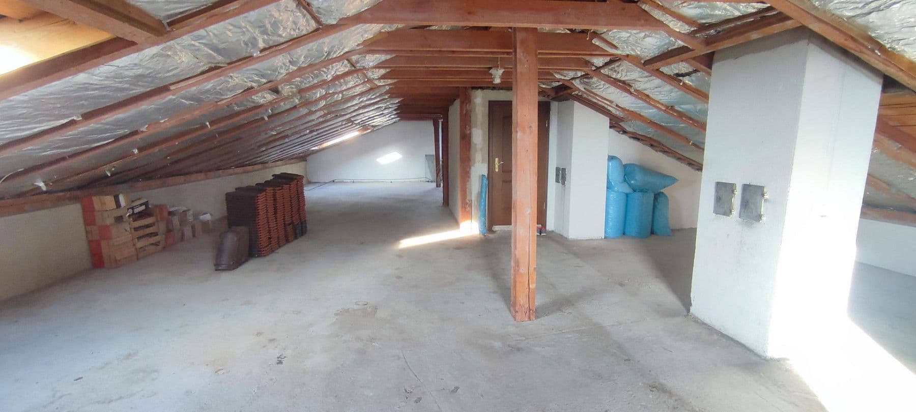 Predaj domu 253 m², pozemek 1.300 m², Monheim, Bavorsko Predaj domu 253 m², pozemek 1.300 m², Monheim, Bavorsko