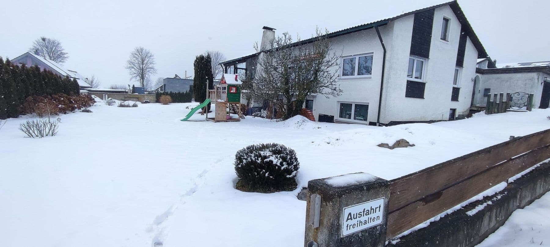 Predaj domu 253 m², pozemek 1.300 m², Monheim, Bavorsko Predaj domu 253 m², pozemek 1.300 m², Monheim, Bavorsko