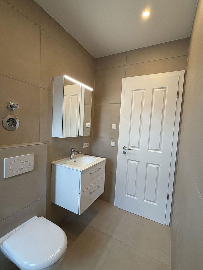 Prenájom bytu 2-izbový 48 m², Ebersstraße 58, Berlin, Berlín Prenájom bytu 2-izbový 48 m², Ebersstraße 58, Berlin, Berlín