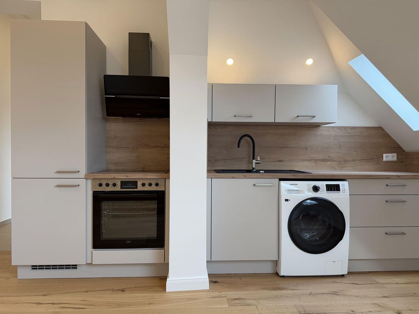 Prenájom bytu 2-izbový 48 m², Ebersstraße 58, Berlin, Berlín Prenájom bytu 2-izbový 48 m², Ebersstraße 58, Berlin, Berlín