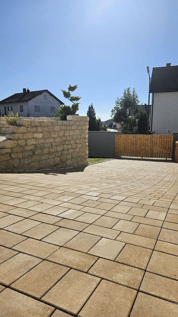 Predaj domu 127 m², pozemek 337 m², Dörndorf, Bavorsko Predaj domu 127 m², pozemek 337 m², Dörndorf, Bavorsko