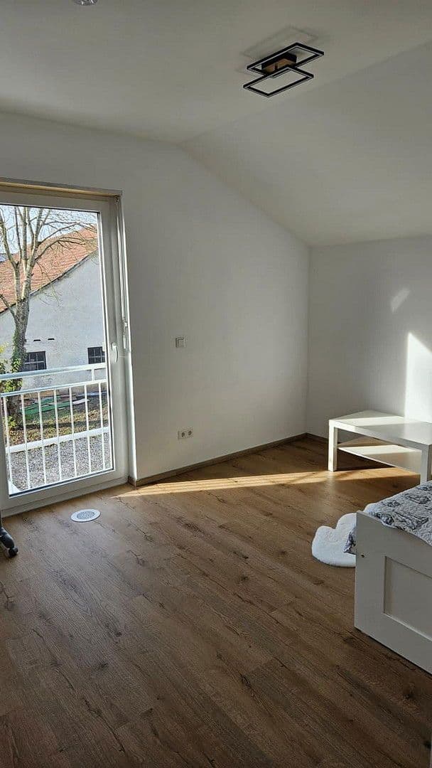 Predaj domu 127 m², pozemek 337 m², Dörndorf, Bavorsko Predaj domu 127 m², pozemek 337 m², Dörndorf, Bavorsko